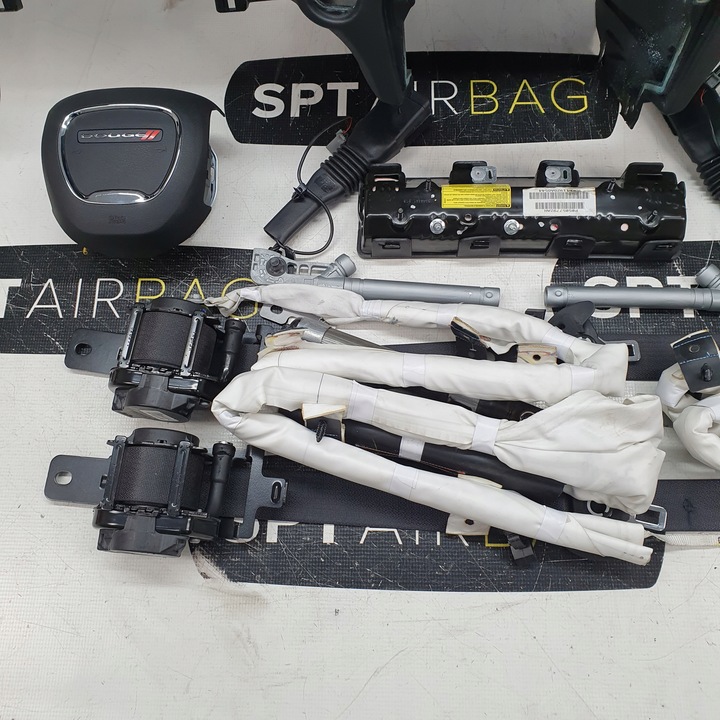 фото №6, Charger панель консоль подушки ремни подушка безопасности