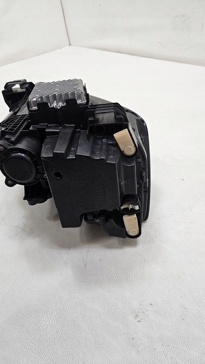 фото №8, Лампа перед передняя левая audi q2 рестайлинг matrix 81a941035