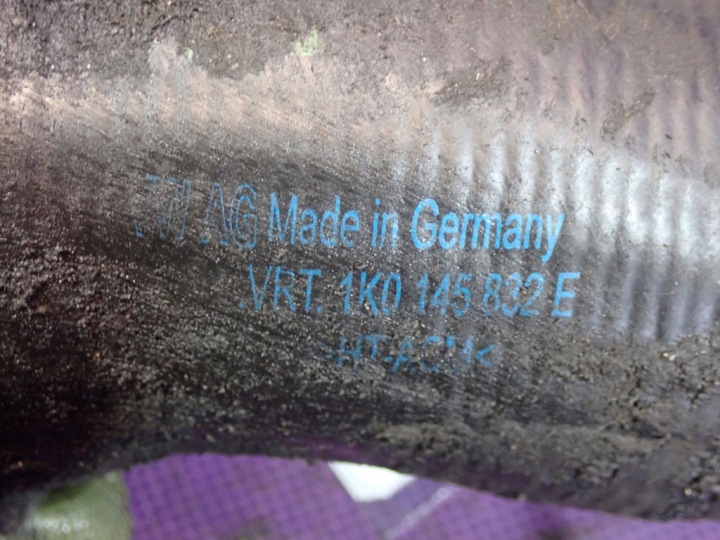 фото №4, Seat altea 2.0 tdi трубка  труба интеркулер 1k0145832e