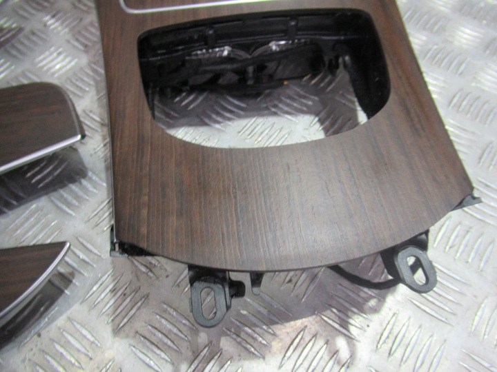 фото №8, Mercedes glc suv w253 рестайлінг планки декори панелі консолі двері тунелю комплект