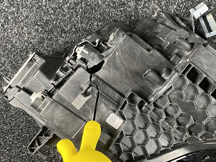 фото №6, Volvo s60 iii v60 ii лампа полный led левая перед передняя 32338001