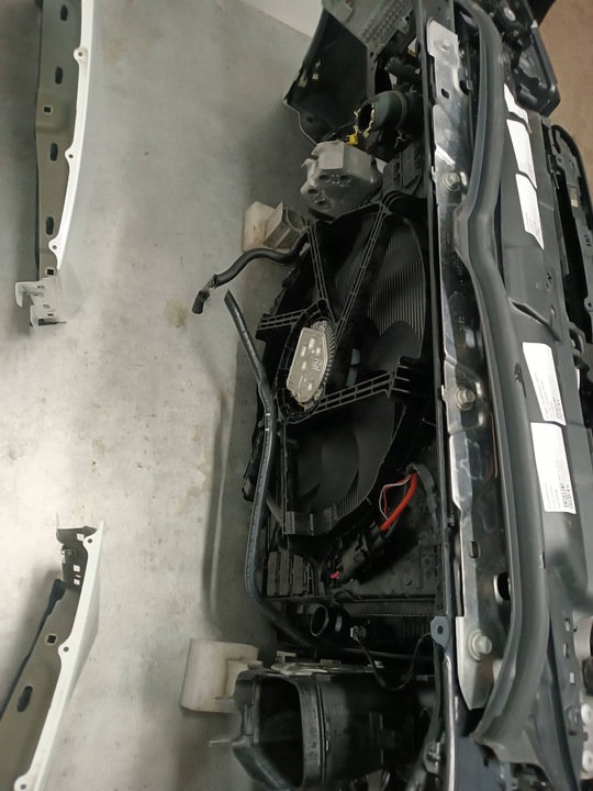 фото №10, Капот крило бампер pas переднє лампи laser kol. a300 bmw 3 g20 g21