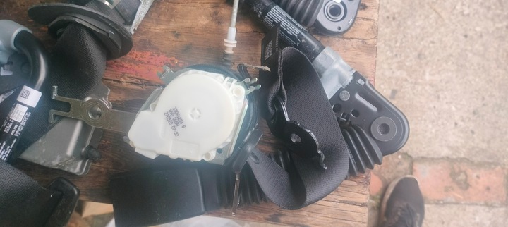 фото №6, Pas безопасности комплект зад bmw f10 f11