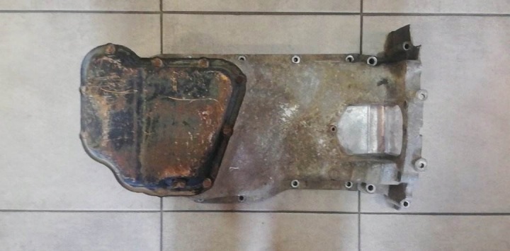 фото №8, Mitsubishi carisma 1.8 16v gdi поддон масла верхняя