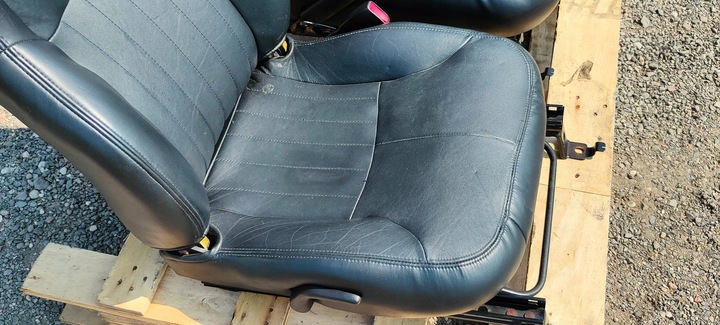 фото №9, Салон сиденья кожа chevrolet corvette c5 1997-04