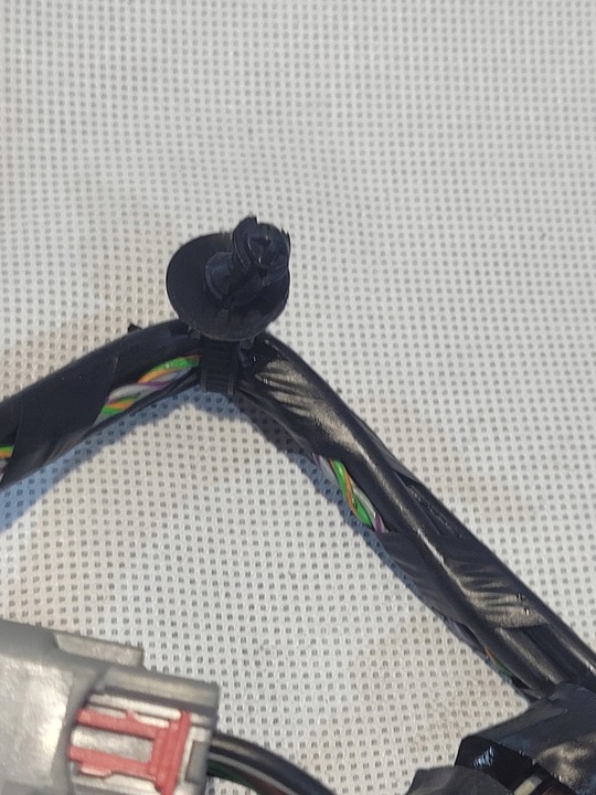 фото №8, Джгут підлокітника сидіння оригінальний номер av6t-14b079 av6t-15k857 ford c-max mk2