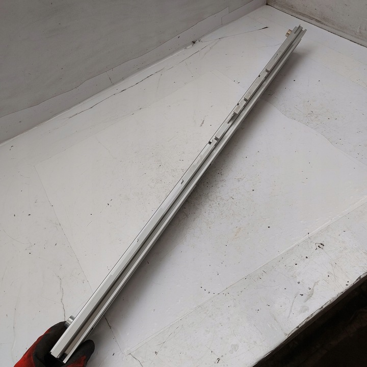 фото №12, Bmw x4 f26 g01 планка шина направляюча багажника права 2704748 003320002600