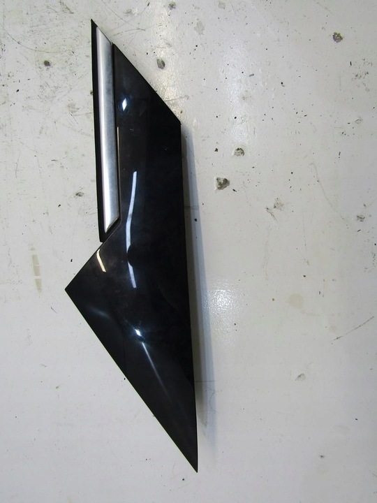 фото №1, Защита крыльев заглушка правая 39085854