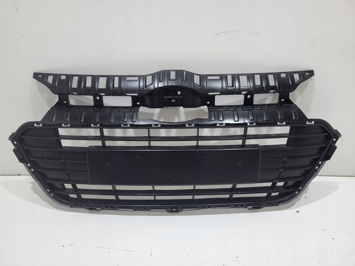 фото №1, Hyundai i20 ii 2 turbo решётка средняя бампера перед 86569-c8110 оригинал!