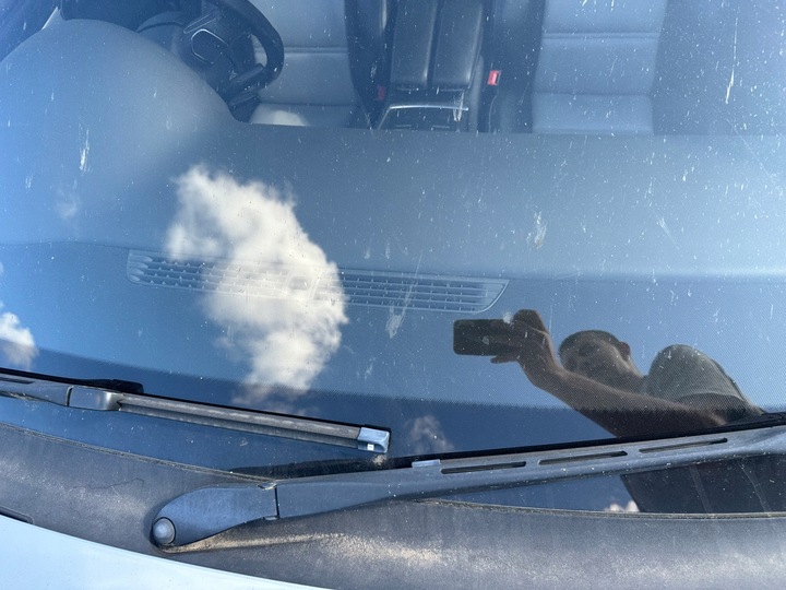 фото №5, Стекло перед лобовое audi a8 s8 d3 2006r датчик слезинка/вставка