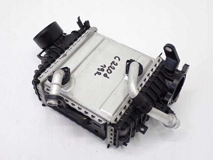 фото №1, Радіаторів інтеркулер a6540104804 mercedes c-klasa w205 c220 2.0 cdi 19r