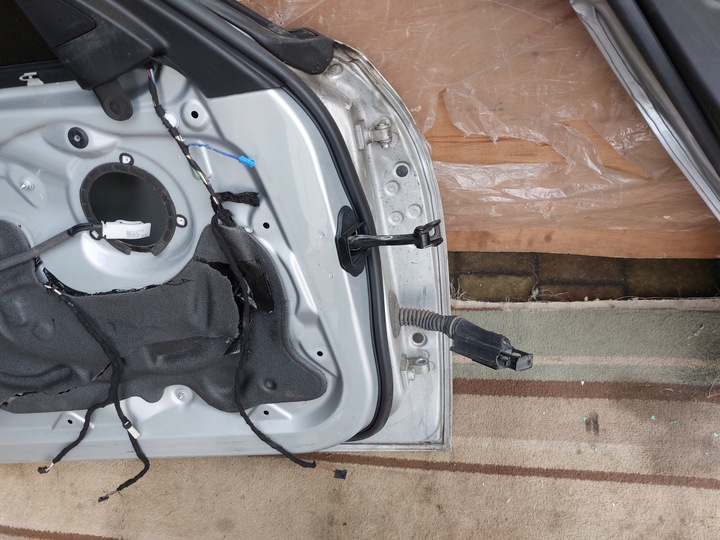 фото №16, Дверь левая перед зад bmw f30 15r a83