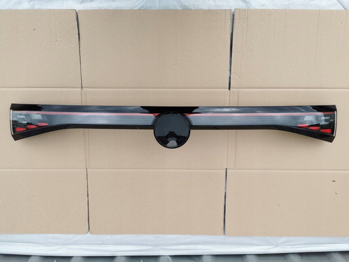 фото №1, Vw id4 id.4 11a 20- лампа задняя крышки зад led 11a945307b