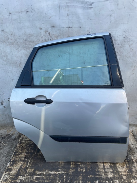 фото №1, Ford focus mk1 hb двері праві правий зад 08
