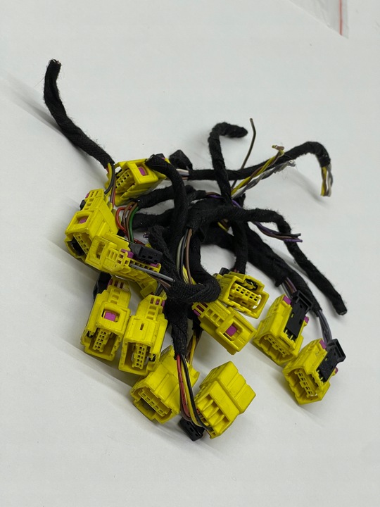 фото №13, Audi volkswagen seat skoda штекер разъём соединитель + шланг 4h0972775