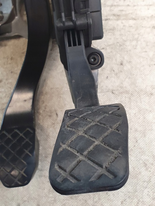 фото №11, Педали комплект каркас оригинальный номер 4f1721117b eu audi a6 c6 sedan 2.0tdi 05r.