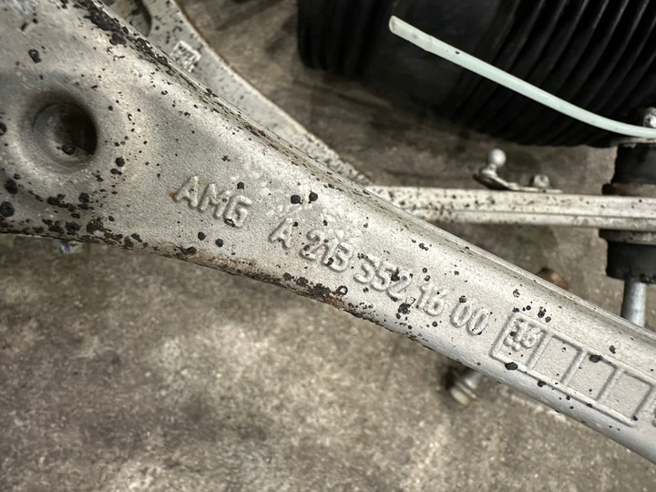 фото №9, Mercedes e-klasa w213 e63 amg s подвешивание правые задние рычаг поворотный кулак