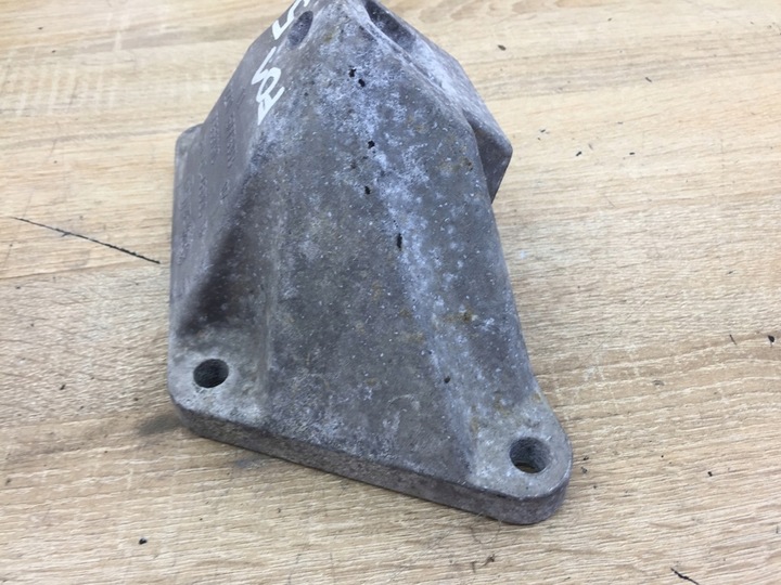 фото №11, Лапи двигуна ліва bmw f01 f10 f12 s63 n63 4.4