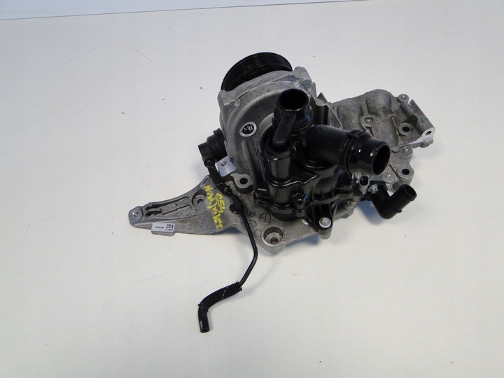 фото №5, Mercedes термостат насос воды натяжитель a6542003900 a6542000101 2.0 r4 om654