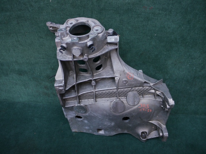 фото №1, Четверть передняя болты aston martin db11 dbs superleggera 2016-2024r