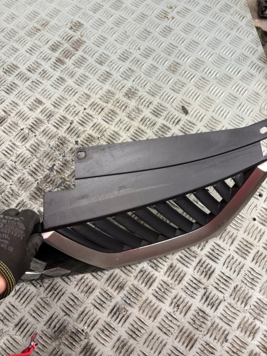 фото №6, Mitsubishi outlander ii решётка радиатора 7450a037zz 7450a038