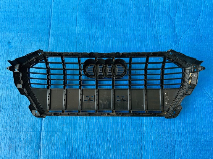 фото №7, Audi q3 2 ii 83a853651b решітка радіатора oem номер oem