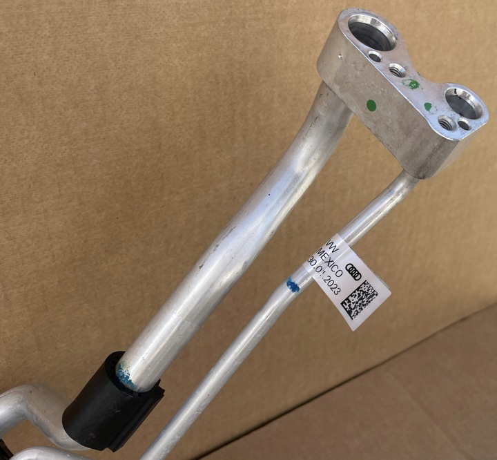 фото №3, Шланг кондиционера 80a816738f audi q5 рестайлинг оригинал идеал новый