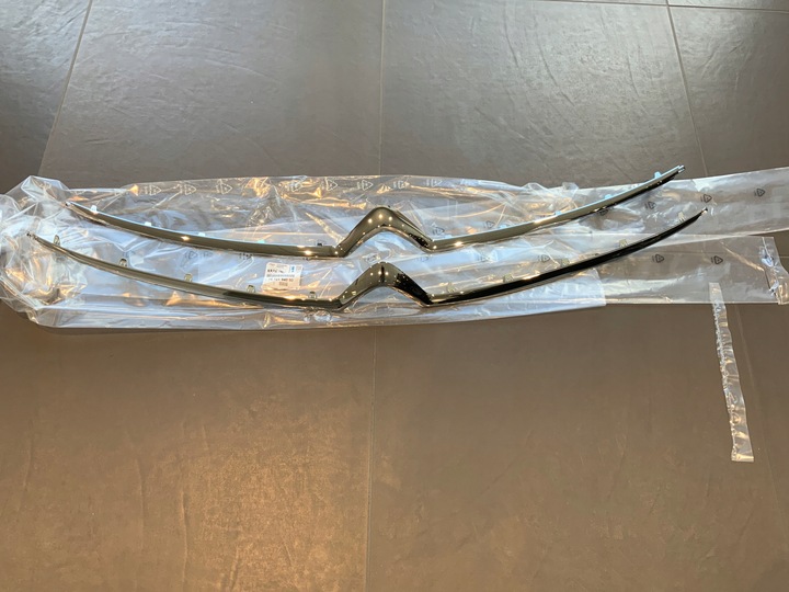 фото №1, Емблема решітка хром citroen c4 grand picasso ii