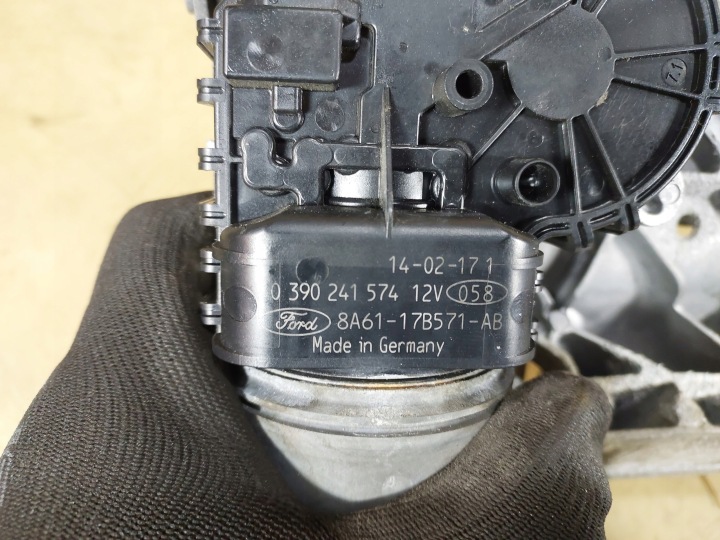 фото №5, Fiesta mk7 рестайлинг механизм стеклоочистителя перед 8a6117500ag 12-17
