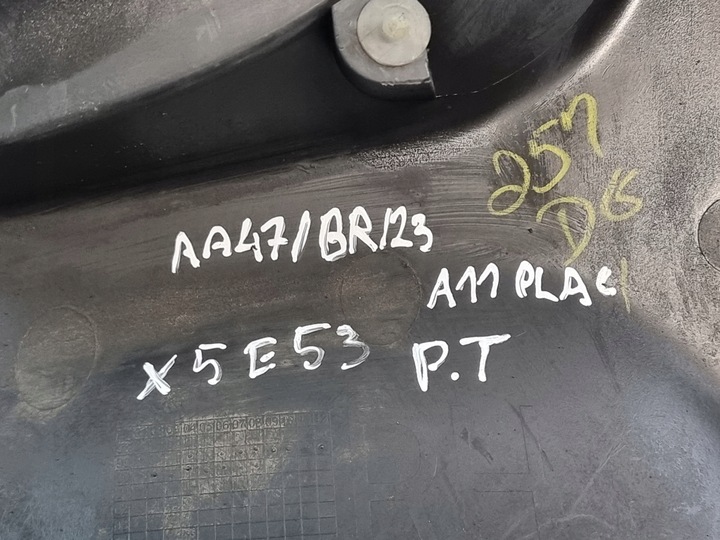 фото №8, Накладка крила правий зад оригінальний номер 8408708 bmw x5 e53