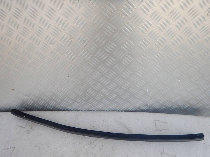 фото №1, Audi q7 4l прокладка дверь правые перед