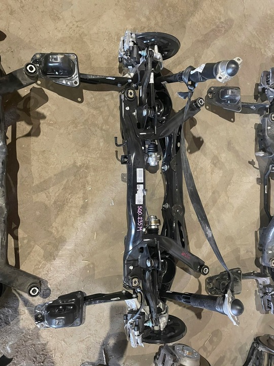 фото №9, Vw tiguan ii ateca passat подвешивание подрамник зад 5q0505235j