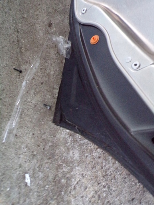 фото №6, Дверь правые правый зад mercedes w204 sedan lak 197 c 197