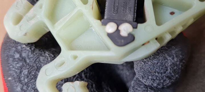 фото №7, Q3 83a держатель крепление радиатор ремня 5q0121367g vw audi