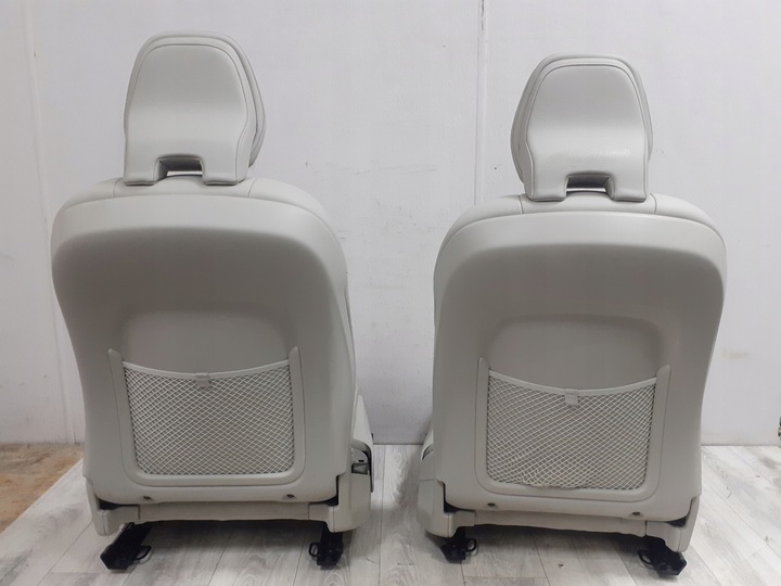 фото №9, Volvo s60 iii 2018- сиденья диван обивка кожа бежевый идеальные