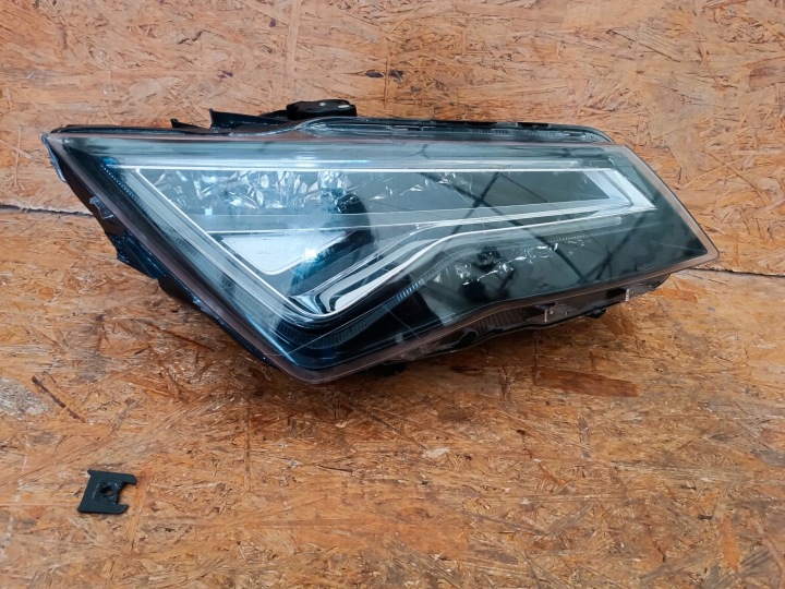 фото №11, Фара правое перед eu полный led 576941008f 90117434a seat ateca
