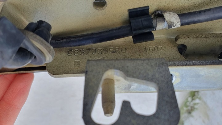 фото №8, Citroen c3 i капот кришка двигуна оригінал