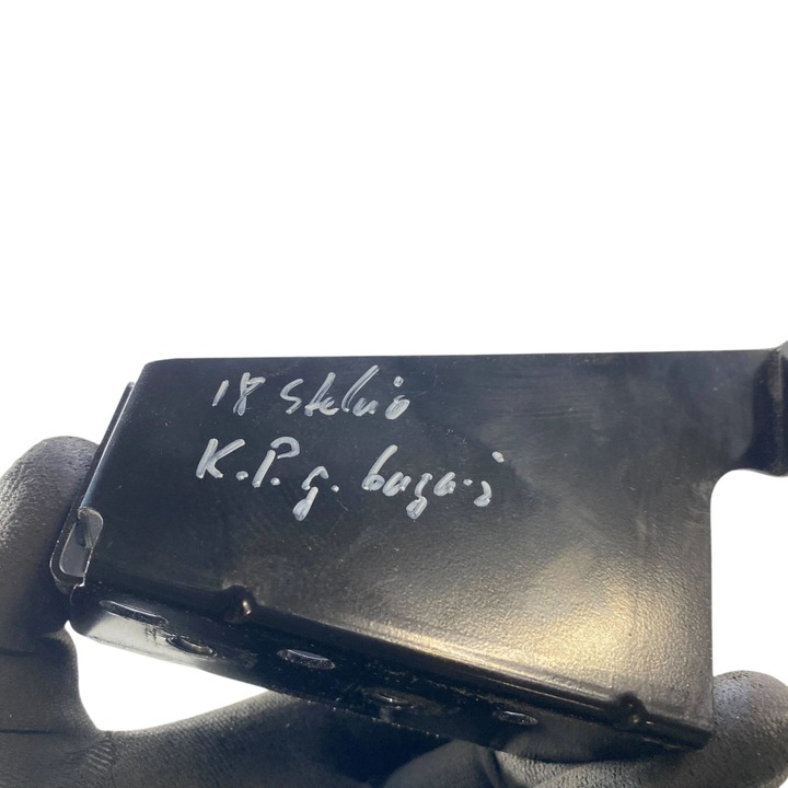 фото №6, Alfa romeo stelvio 2019 левая сторона другие элементы отделка багажника