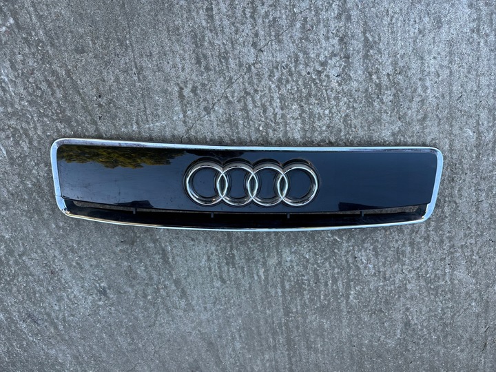 фото №1, Решётка радиатора решётка 8z0853321 audi a2