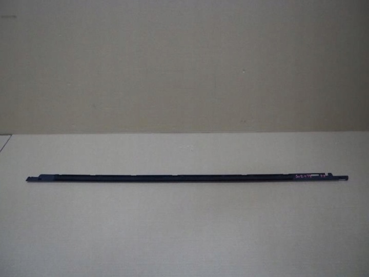фото №6, Планка накладка уплотнитель стекла дверь правый перед peugeot 308 ii t9