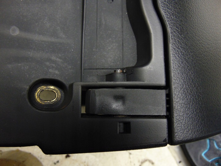 фото №10, Бардачок консолі пасажира audi a4 b7 європа