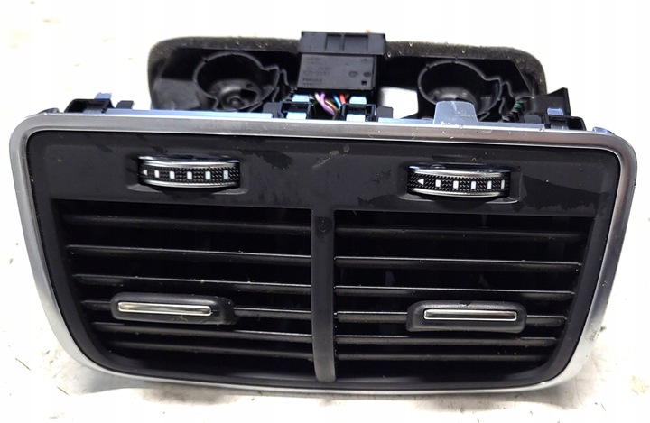 фото №1, Audi a6 c7 16r решітка повітропровід 4g0819203