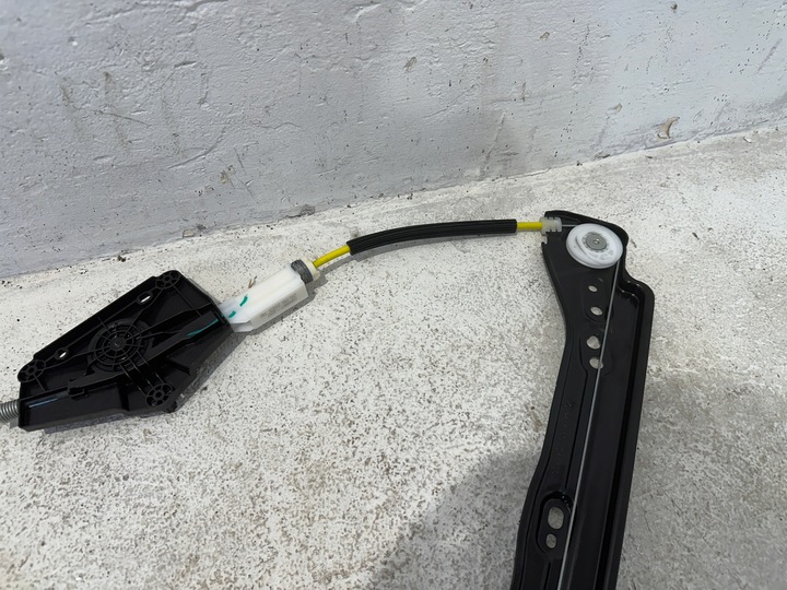 фото №12, Подъемник механизм стёкла левый зад задний tesla модель y