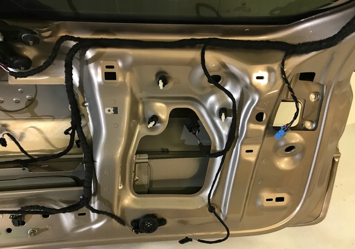 фото №14, Vw touareg iii 3 кришка задня багажника 760 lc1y