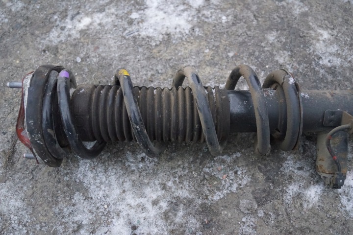 фото №8, Амортизатор левый перед infiniti q60 3.0t 4x4
