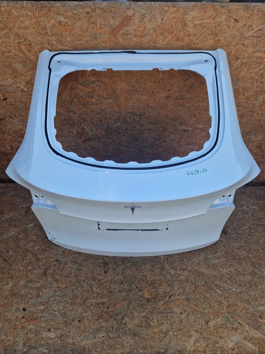 фото №1, Tesla модель y 20- кришка багажника зад задня