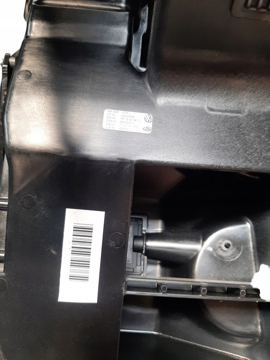 фото №13, Vw touareg 2010-2017 панель роздавальна 2 подушки 7p6880204e 7p1857181