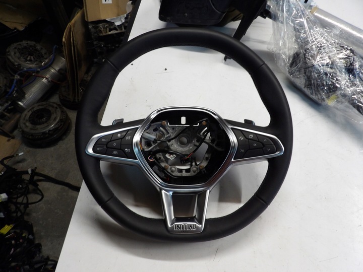 фото №1, Руль renault clio 5 v initiale