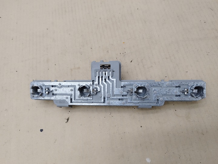 фото №12, Вкладка лампи зад задній праві opel zafira b ii рестайлінг 08-12 21722201