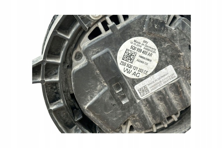 фото №7, Комплект радиатор vw golf vii 5g1, bq1, be1, be2 5q0959455ar электрический